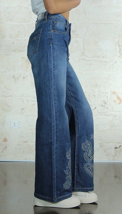 Denny Rose Jeans - Jeans a palazzo con ricamo. 411ND26042 Jeans - Boutique Luisa Trendy