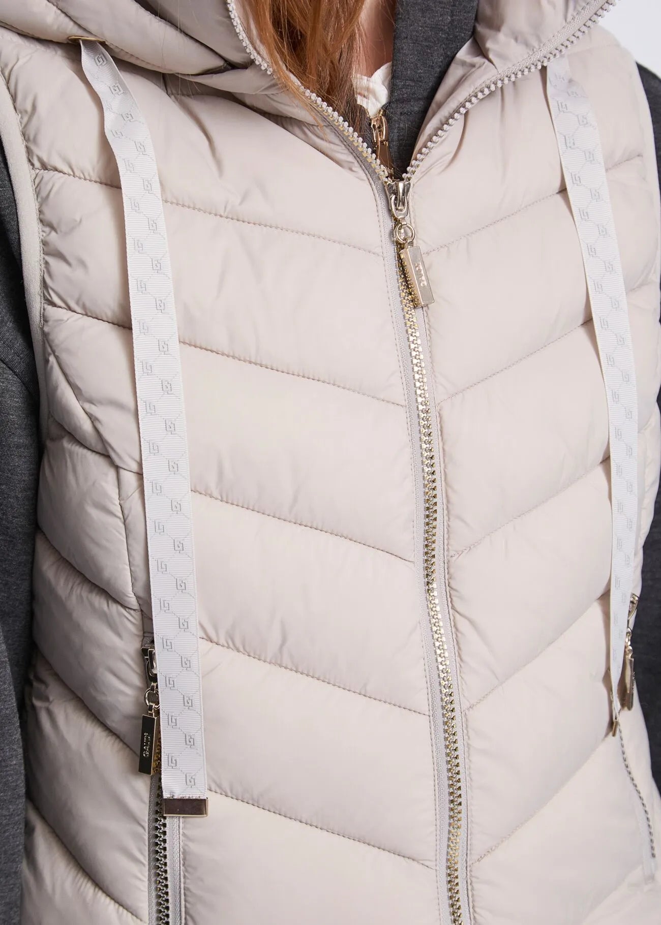Gaudi Gilet da donna in nylon trapuntato con cappuccio Capispalla Donna - Boutique Luisa Trendy
