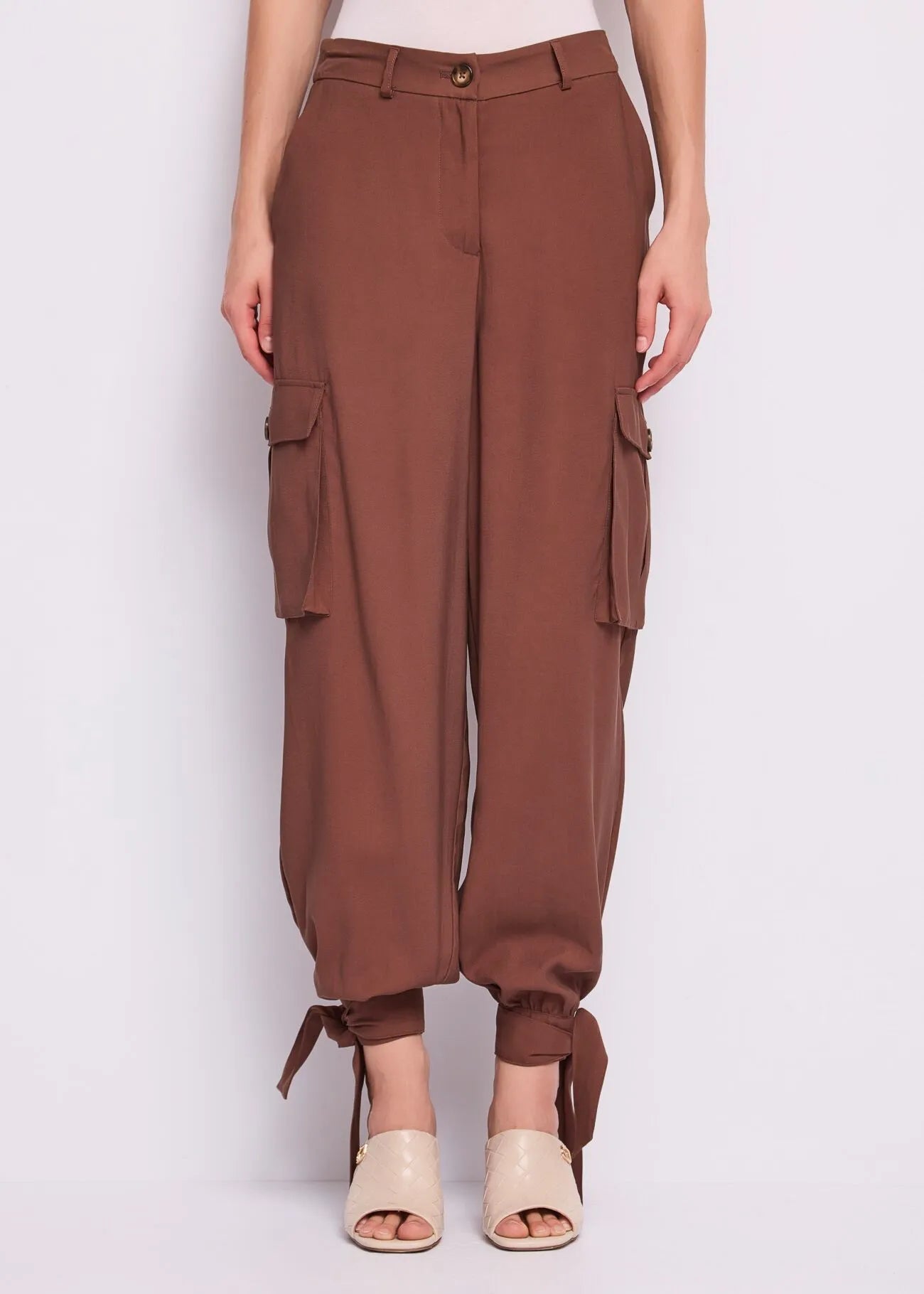 Gaudi Pantaloni marroni da donna con tasche cargo Pantalone Donna - Boutique Luisa Trendy