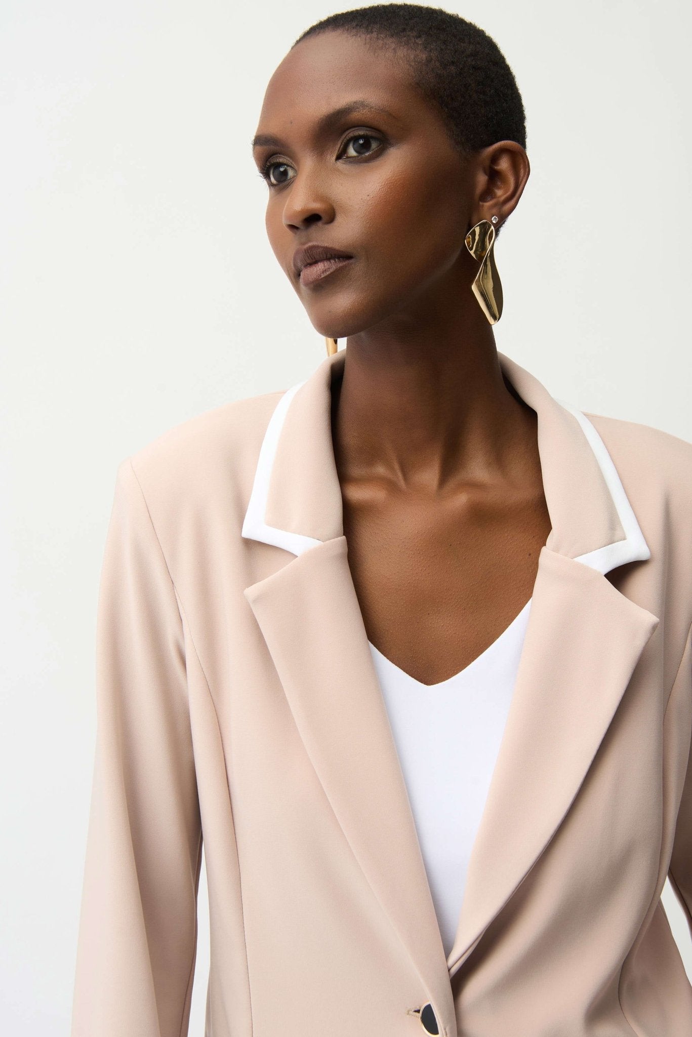 Joseph Ribkoff Blazer aderente in maglia effetto seta con bordi a contrasto Capispalla Donna - Boutique Luisa Trendy