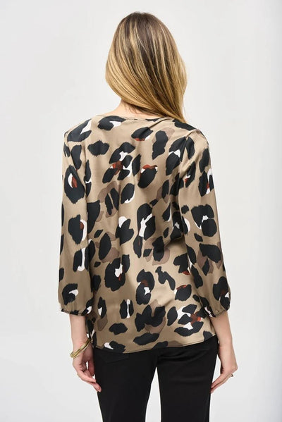 Joseph Ribkoff Top in raso con stampa animalier Bluse e camicie - Boutique Luisa Trendy