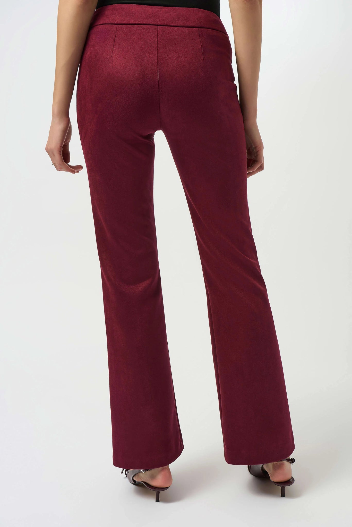 Pantaloni pull - on a zampa in camoscio sintetico effetto scuba Pantalone Donna - Boutique Luisa Trendy