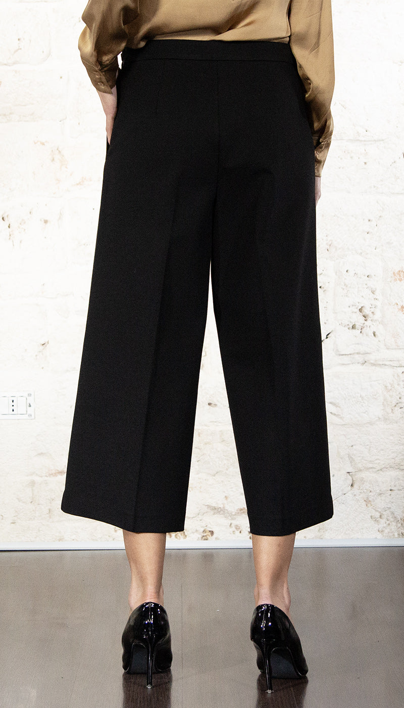 Twinset Milano Pantaloni cropped con cinturino Oval T