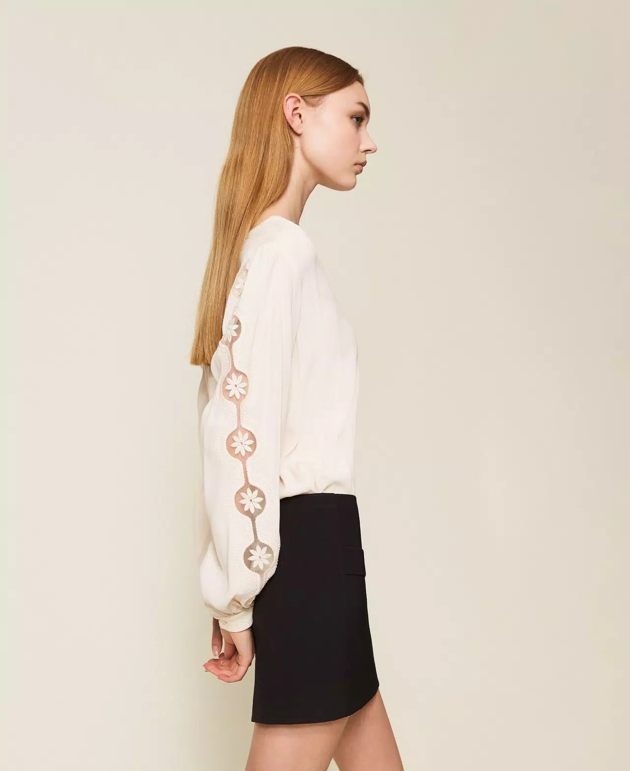 Twinset Blusa in crêpe con ricamo Bluse e camicie - Boutique Luisa Trendy