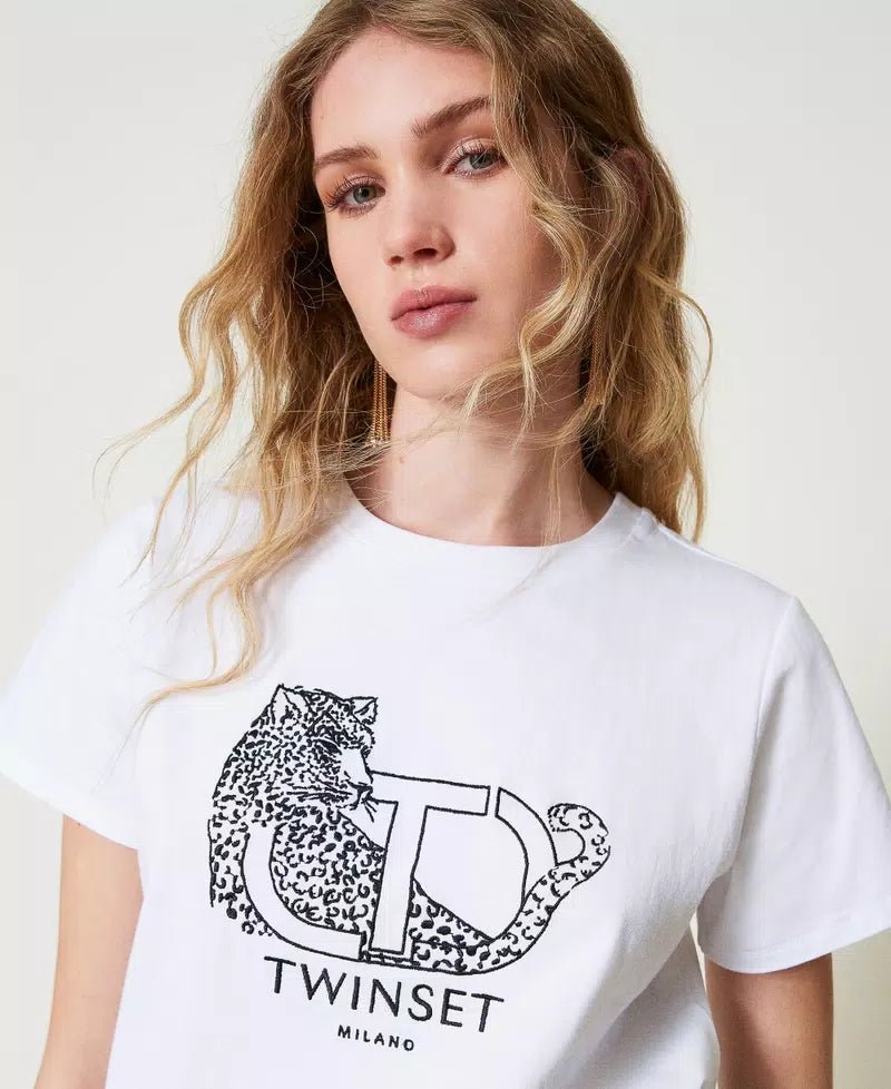 Twinset Milano T-shirt con ricamo logo e giaguaro T-Shirt e top - Boutique Luisa Trendy