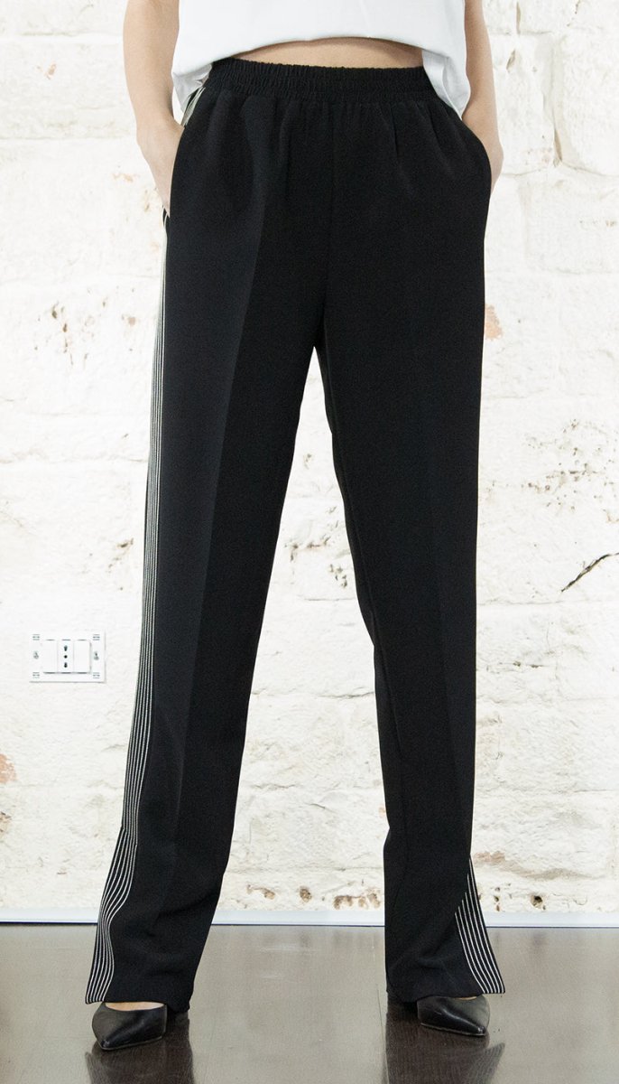 Twinset Pantaloni in crêpe con ricamo Pantalone Donna - Boutique Luisa Trendy