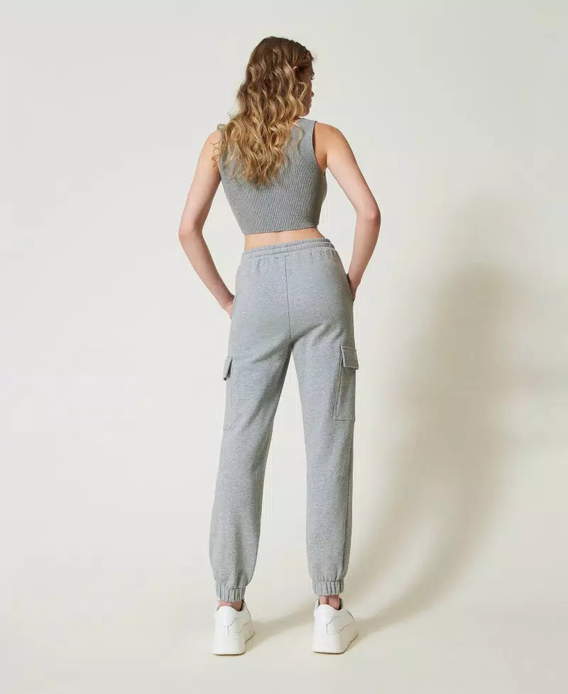 Twinset Pantaloni joggers in felpa con Oval T