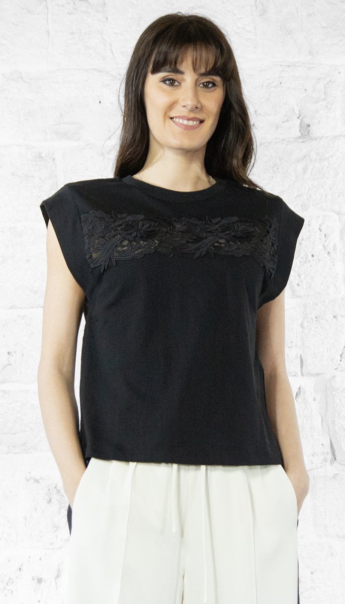 Twinset T-shirt con applicazione di pizzo T-Shirt e top - Boutique Luisa Trendy