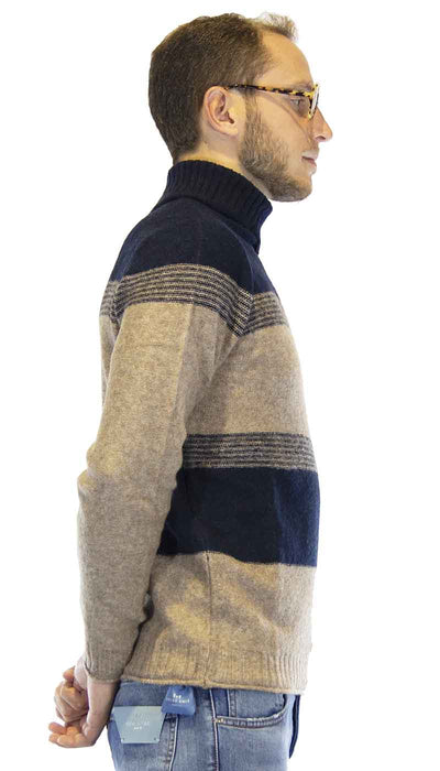 Maglione uomo Gaudì, collo alto, con zip laterale in lana beige e blu. A/I 2020/21 Art. 021GU53085 - Luisa Trendy (5182831263879)