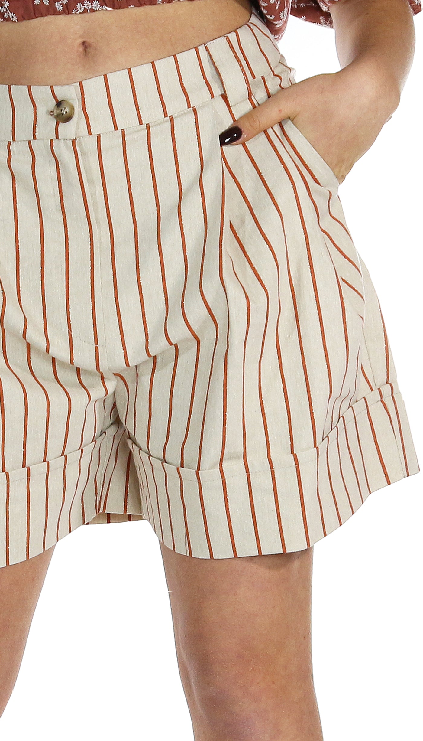 Silvian Heach Shorts a righe vita alta con pince. (6665966846087)