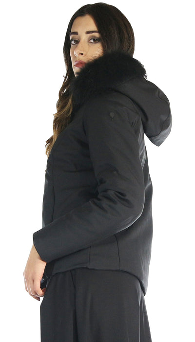 De Lamp Giubbotto corto nero con cappuccio e pelliccia. L236 Capispalla Donna - Boutique Luisa Trendy