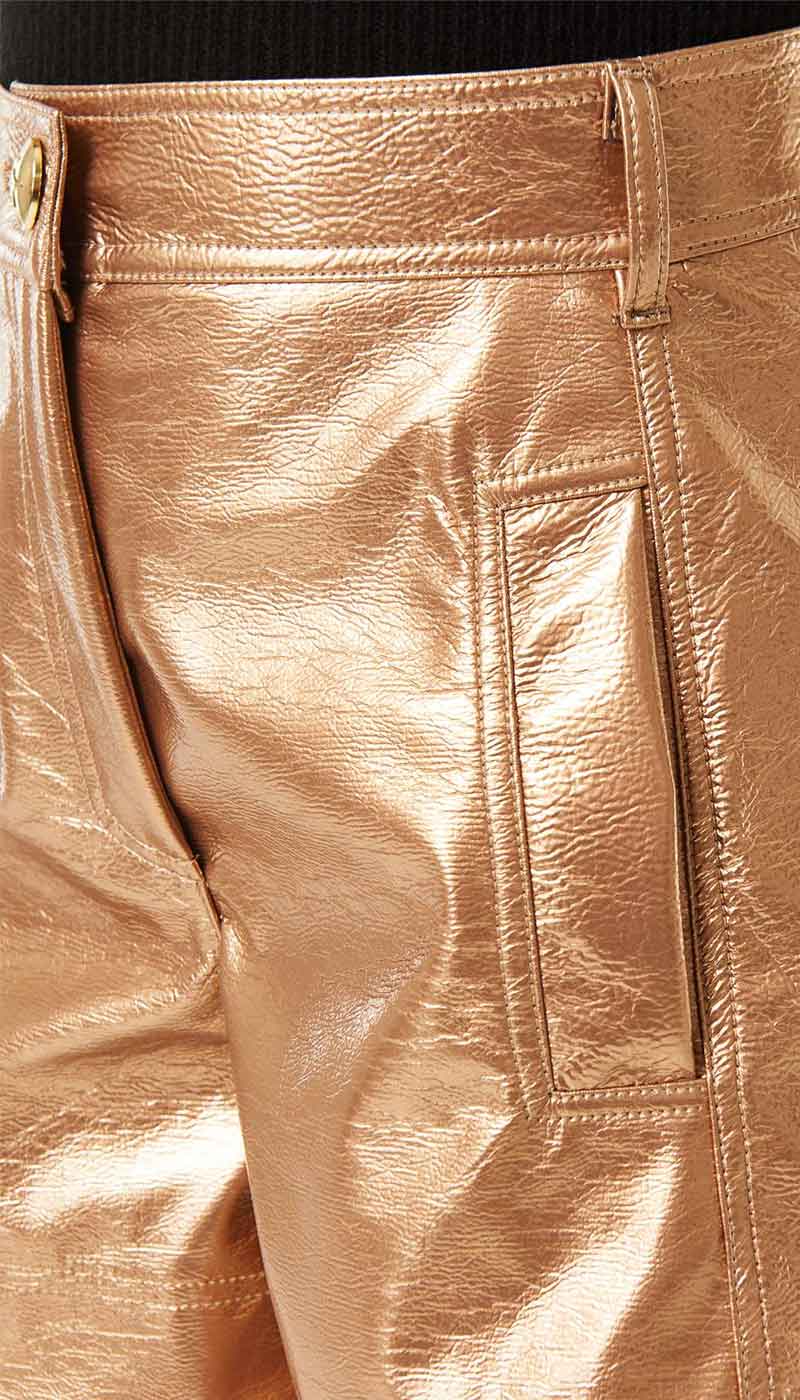 Denny Rose Shorts in similpelle vintage oro. Shorts - Boutique Luisa Trendy