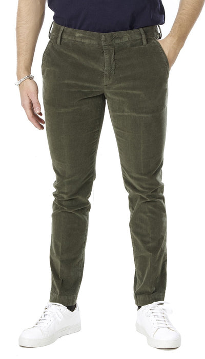 Entre Amis Pantalone modello corto verde effetto velluto. Pantaloni Uomo - Boutique Luisa Trendy
